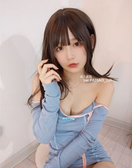 欧美大奶巨乳_720免费在线播放