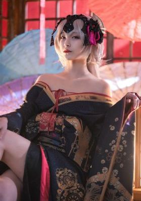 自拍偷拍亚洲区_DVD高清迅雷在线观看